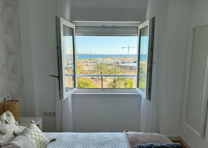 Cozy With Port View Apartment Torrevieja